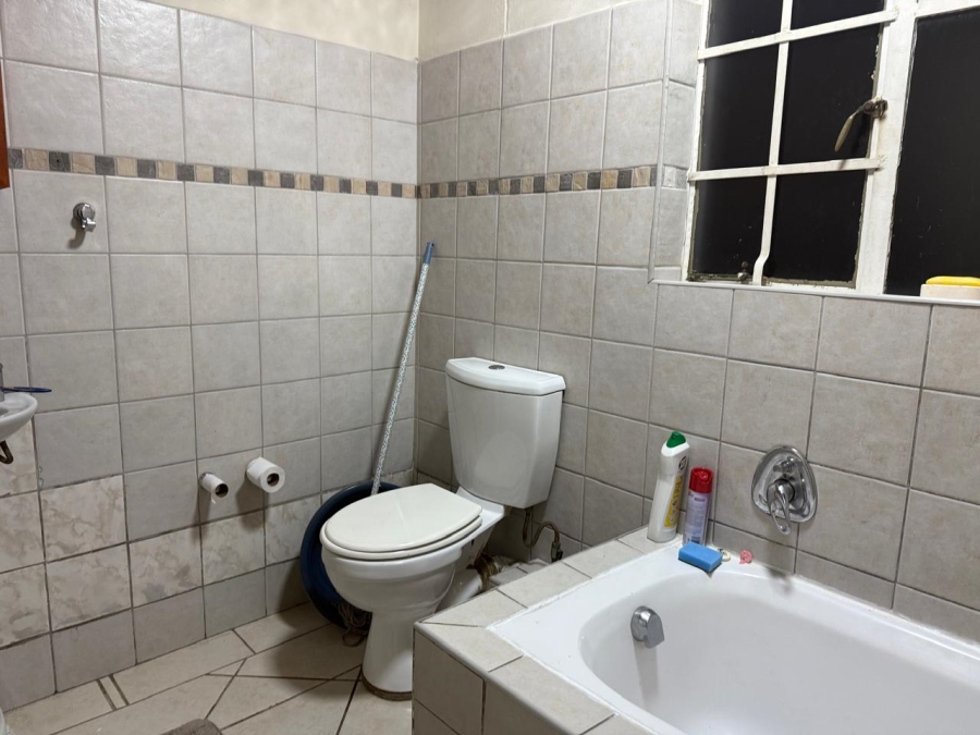1 Bedroom Property for Sale in Bodorp North West